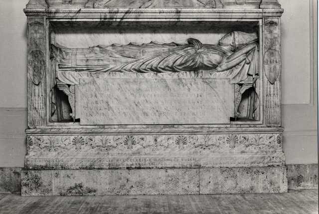 Anonimo — Anonimo romano sec. XV - Monumento funebre del cardinale Luca Piccolomini - Ritratto della salma di Luca Piccolomini — particolare